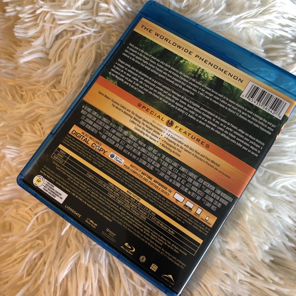 🎉 5/$15 🎉 DRAGONS FIRE & ICE DVD - Picture 5 of 6